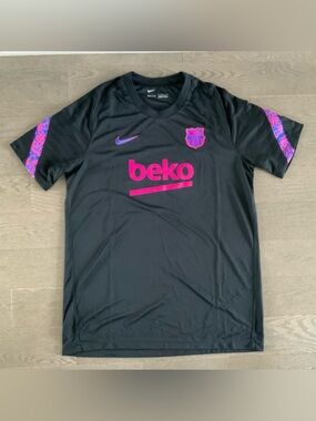 Nike men Black & Pink FC Barcelona Training Top